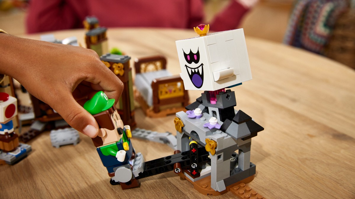 LEGO Super Mario Luigi's Mansion sets announced