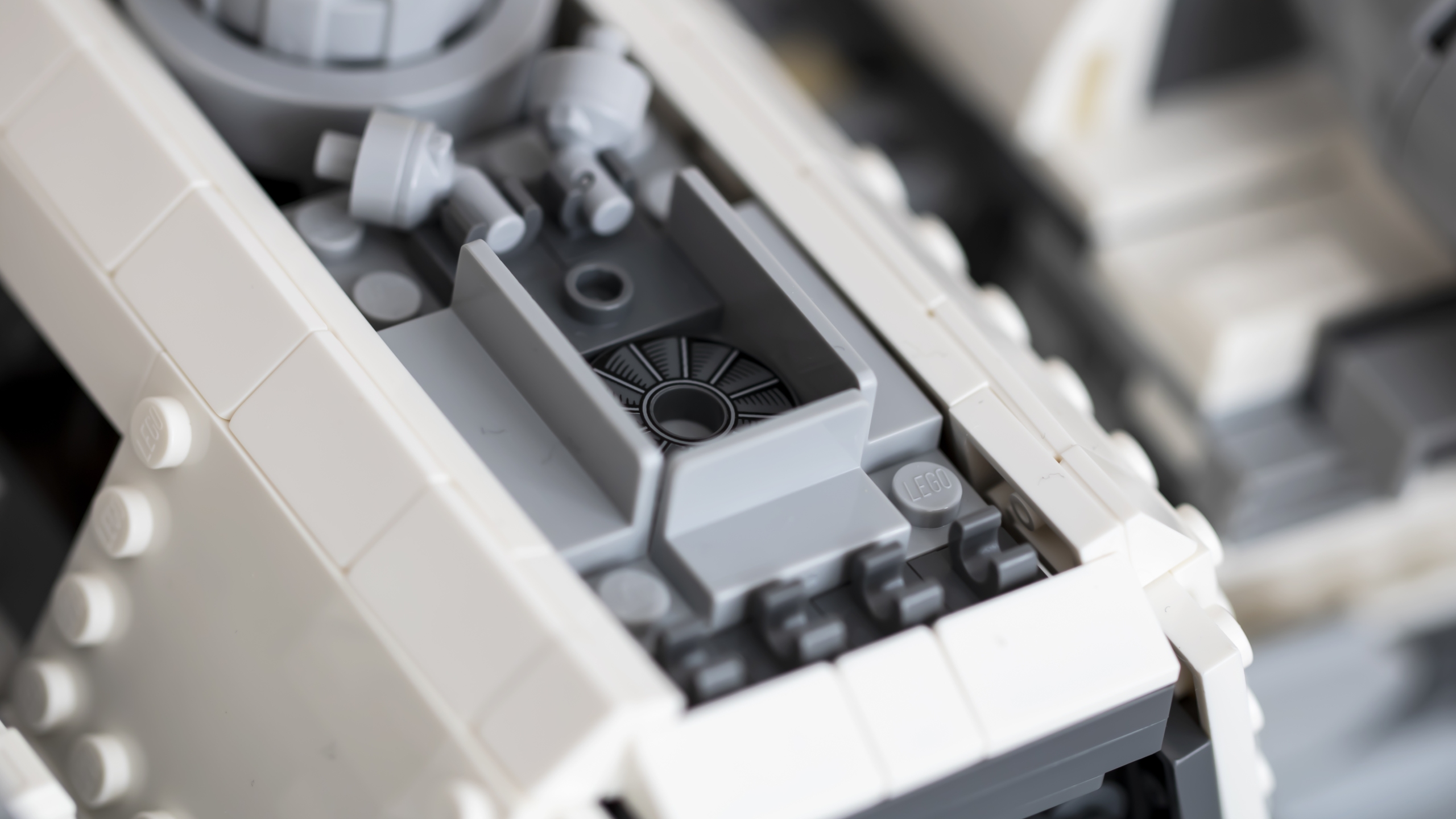 LEGO Star Wars 75355 X wing Starfighter 24 1 scaled