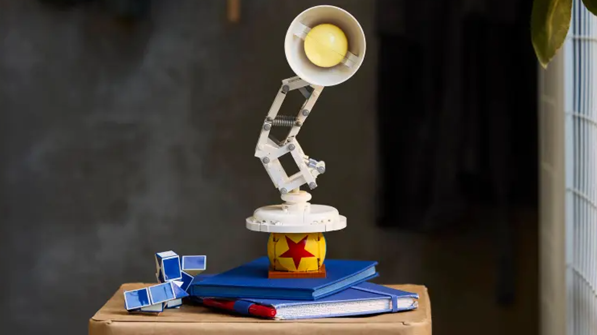 There’s one thing missing from LEGO Ideas Luxo Jr.