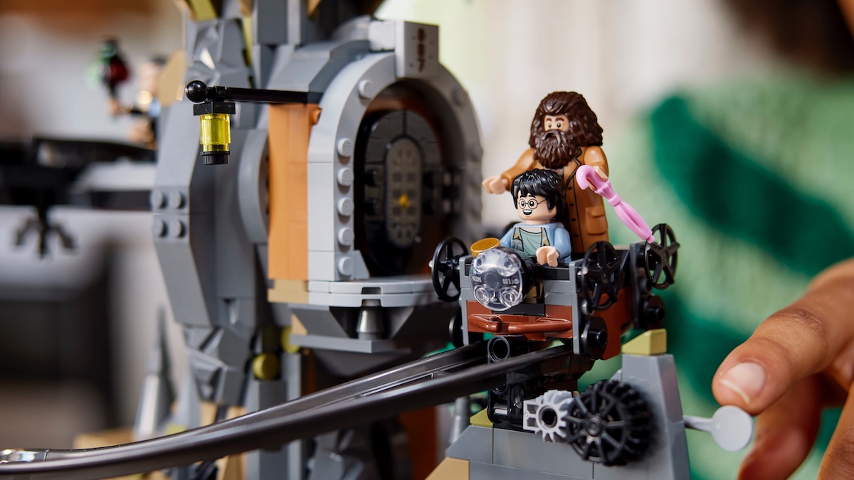 LEGO Harry Potter 76417 Gringotts Wizarding Bank’s secret function is simply magic