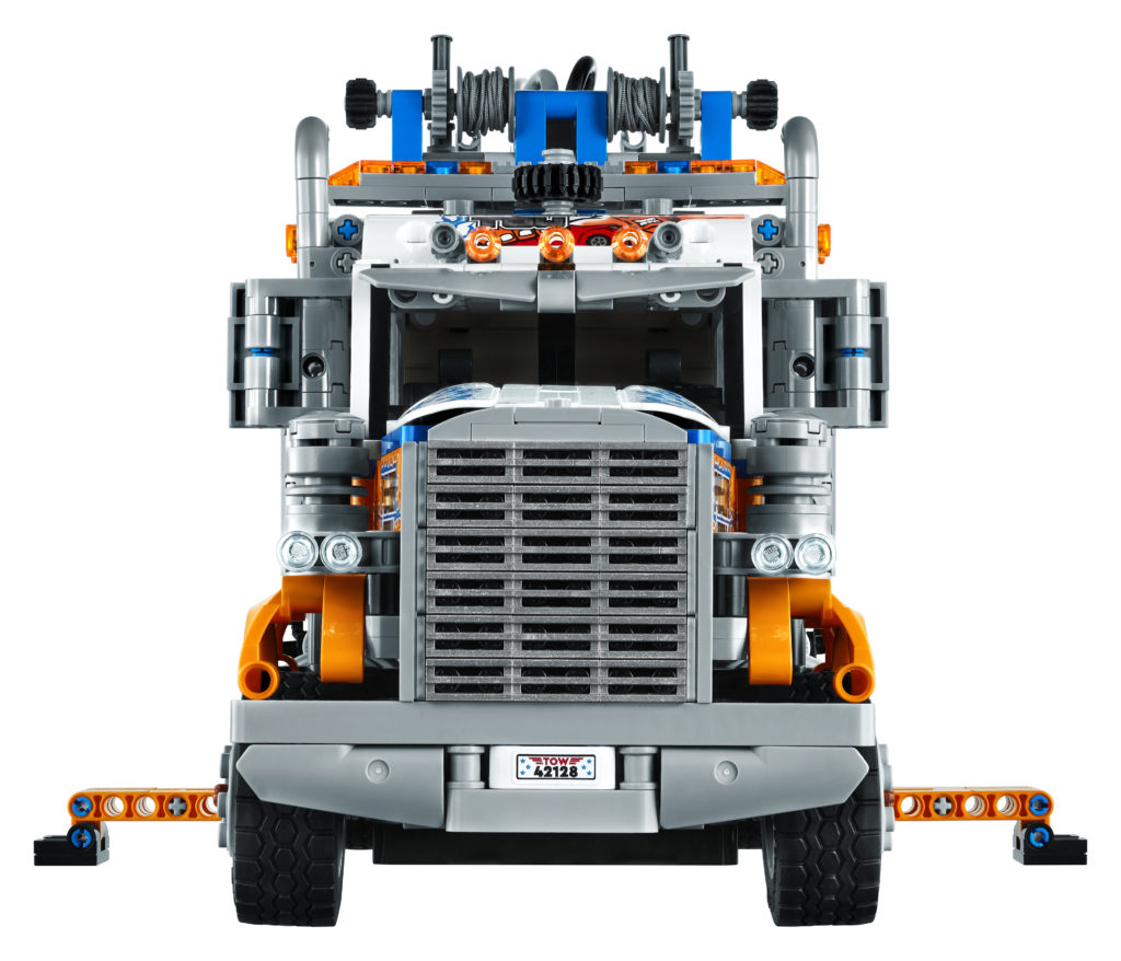LEGO Technic 42128 Heavy duty Tow Truck 5
