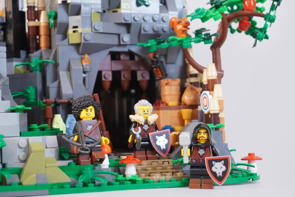 BrickLink Designer Program Outlaw Forest Den review 35 1024x683