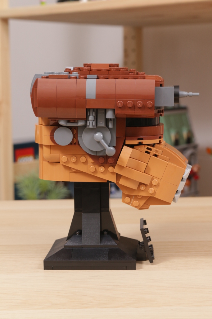 LEGO Star Wars 75351 Princess Leia Boushh Helmet review 8 683x1024