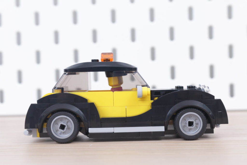 LEGO Creator Expert 40532 Vintage Taxi gift with purchase review 11 1024x683