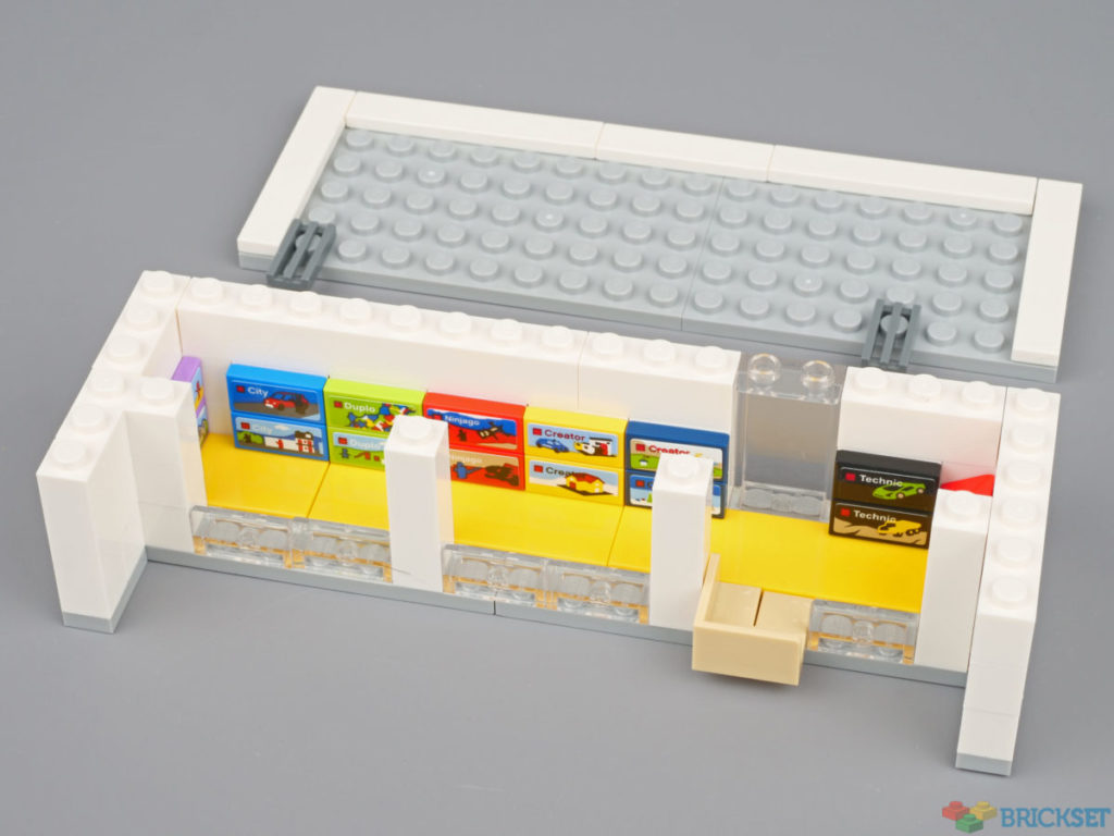 LEGO 40528 LEGO Brand Retail Store 7 1024x768