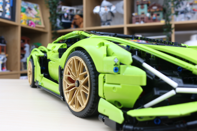 LEGO Technic 42115 Lamborghini Sian FKP 37 review 95