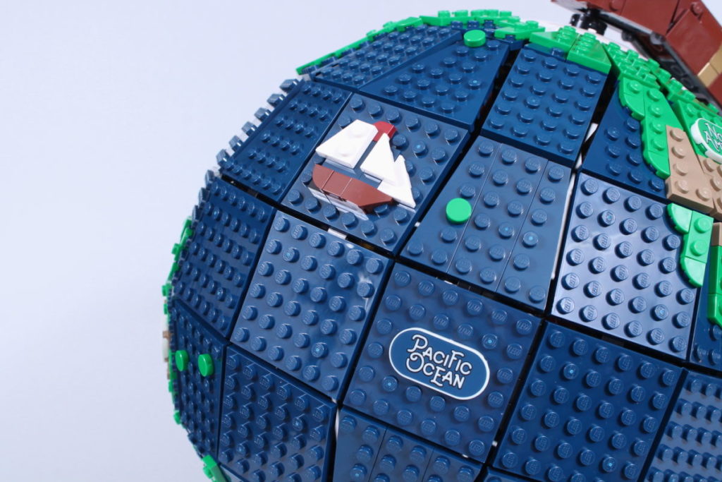LEGO Ideas 21332 The Globe review 10 1024x683