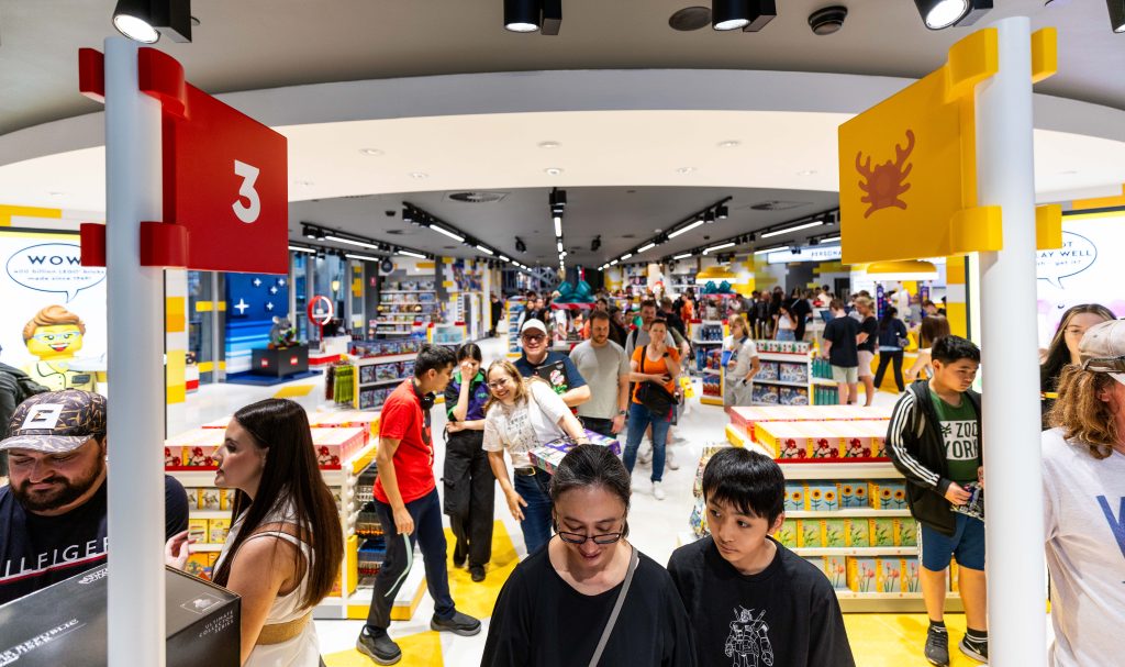 worlds biggest lego store sydney 10 1024x607