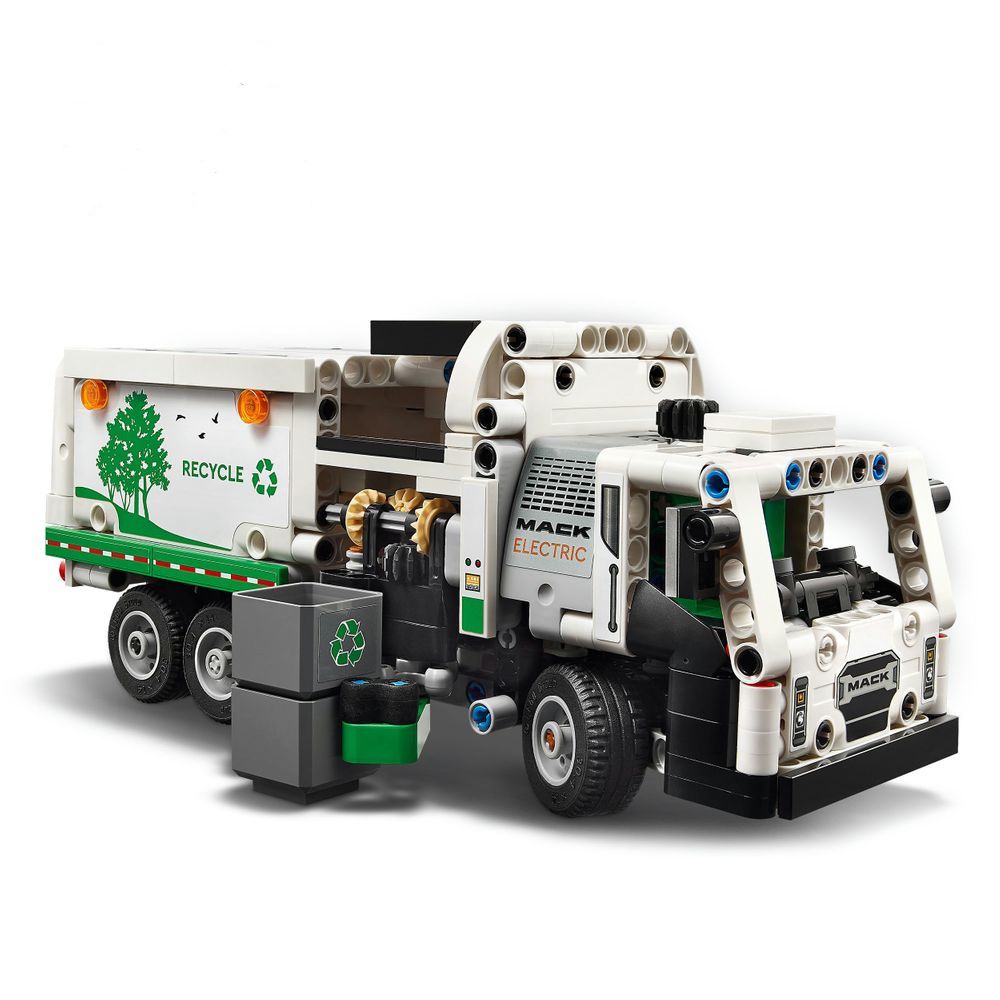 LEGO Technic 42167 Mack LR Electric Garbage Truck 1