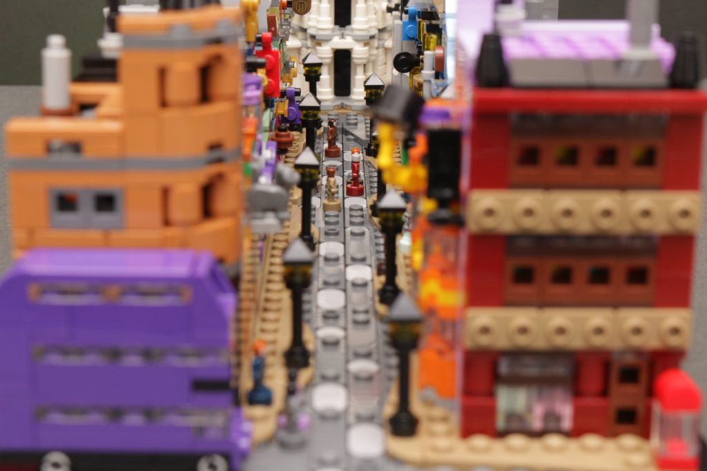 LEGO Harry Potter 76444 Diagon Alley Wizarding Shops review 16 1024x683