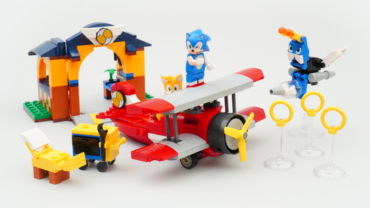LEGO Sonic the Hedgehog 76991 Tails' Workshop and Tornado Plane review