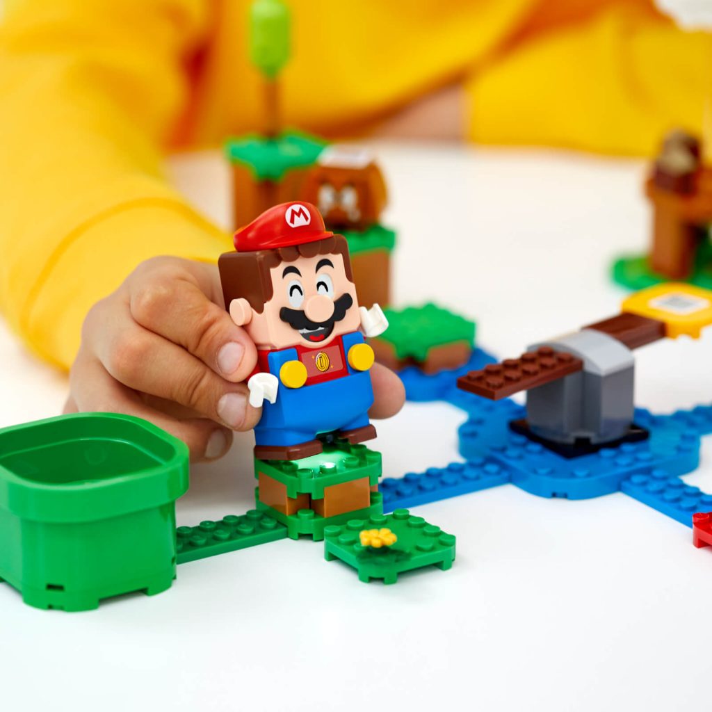 LEGO Super Mario 71360 Adventures with Mario 9