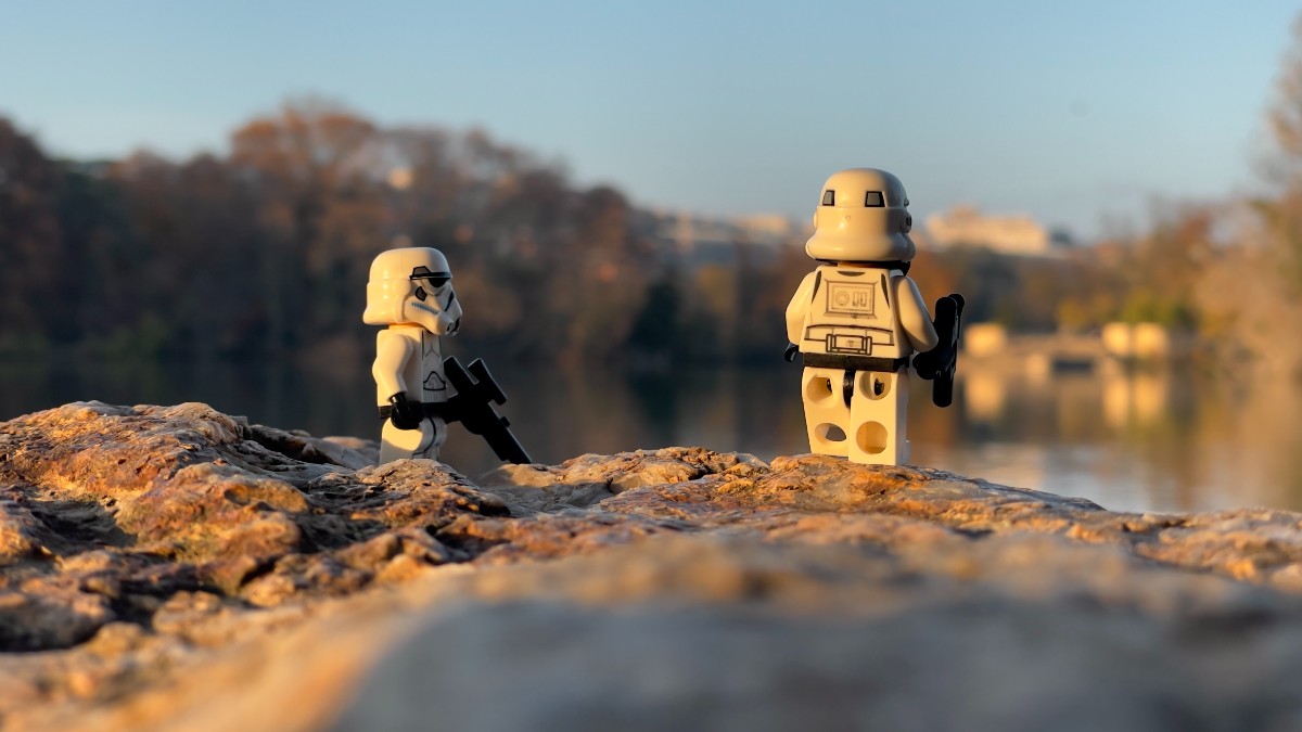 Brick Pic of the Day: Patrol