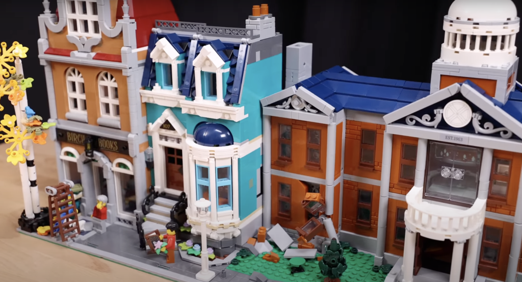 Solid Brix Studios LEGO 76294 X Mansion scale 8 1024x553