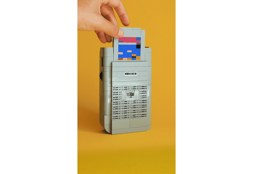 Rebrickable Ultimate LEGO Gameboy by click lever 3