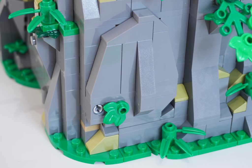 BrickLink Designer Program Outlaw Forest Den review 22 1024x683