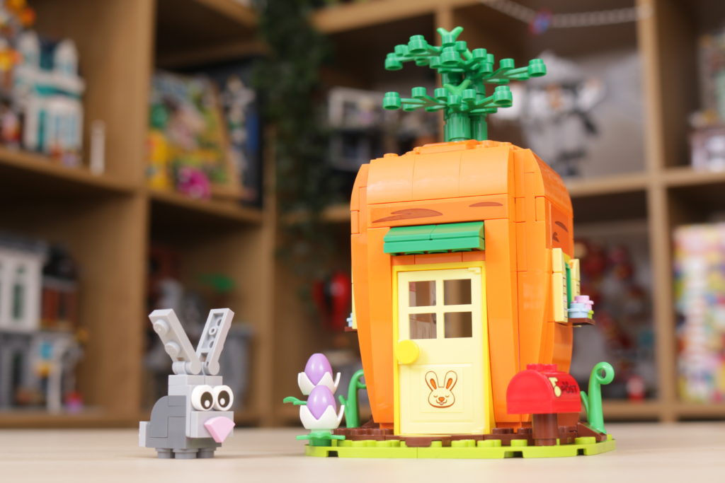LEGO 40449 Easter Bunnys Carrot House GWP review 14