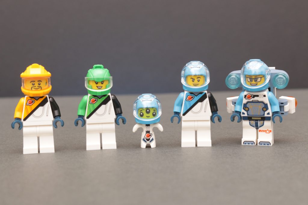 LEGO City 60446 Modular Galactic Spaceship review 49 1024x683