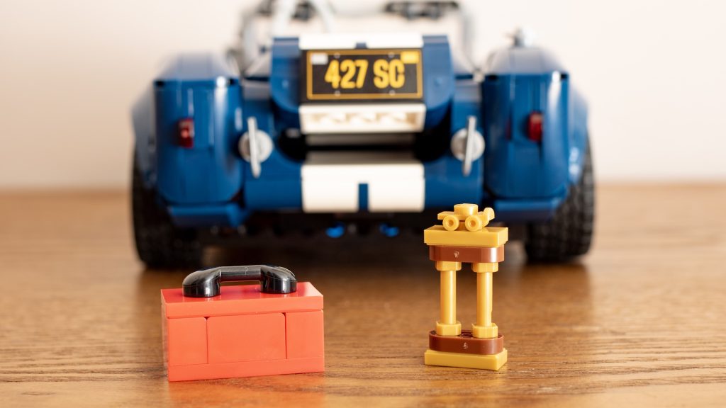 LEGO ICONS Shelby Cobra 427 SC 10357 o 1024x576
