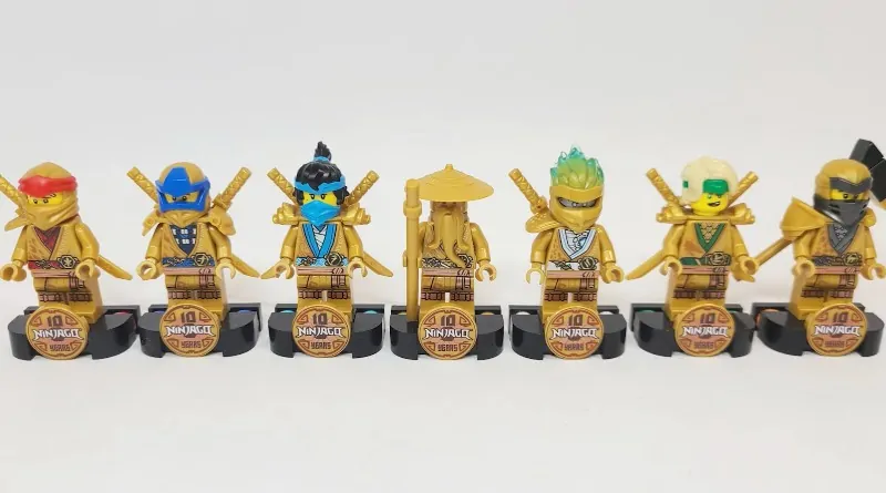 LEGO NINJAGO Golden Minifigures.jpg