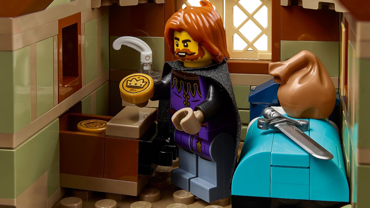 12 retiring LEGO minifigures you can get on Pick a Brick, but not for long