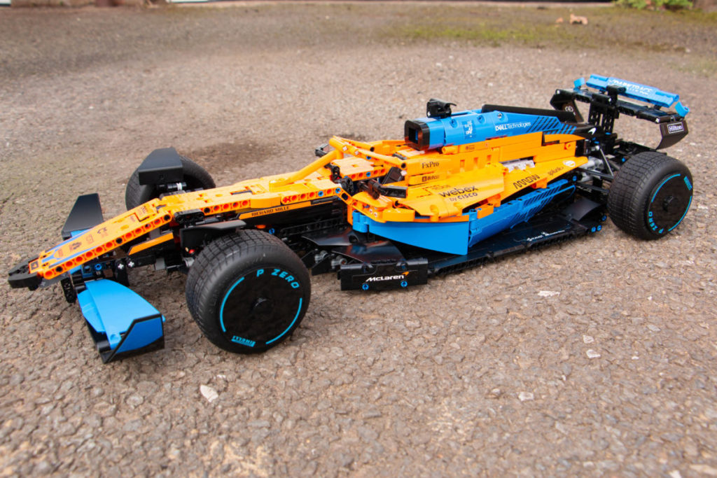 LEGO Technic 42141 McLaren Formula 1 Race Car review 23 1024x683