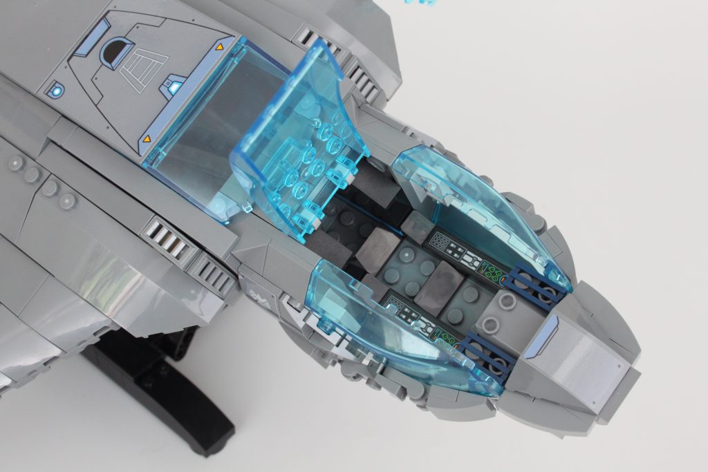 LEGO Marvel 76248 The Avengers Quinjet review 40 1024x683