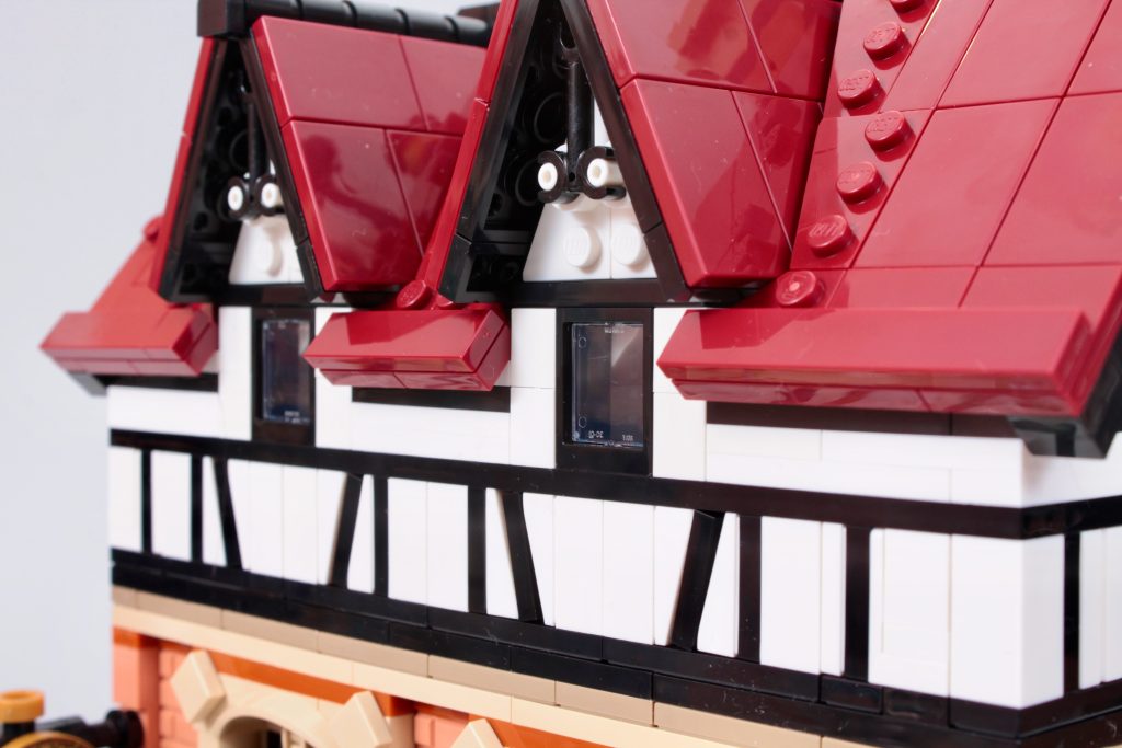 LEGO Icons 10350 Tudor Corner review 15 1024x683