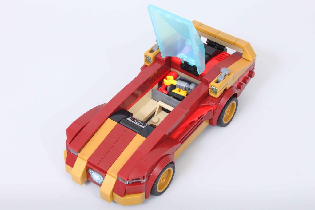 LEGO Marvel 76310 Iron Man Car Black Panther vs. Red Hulk review 20 1024x683