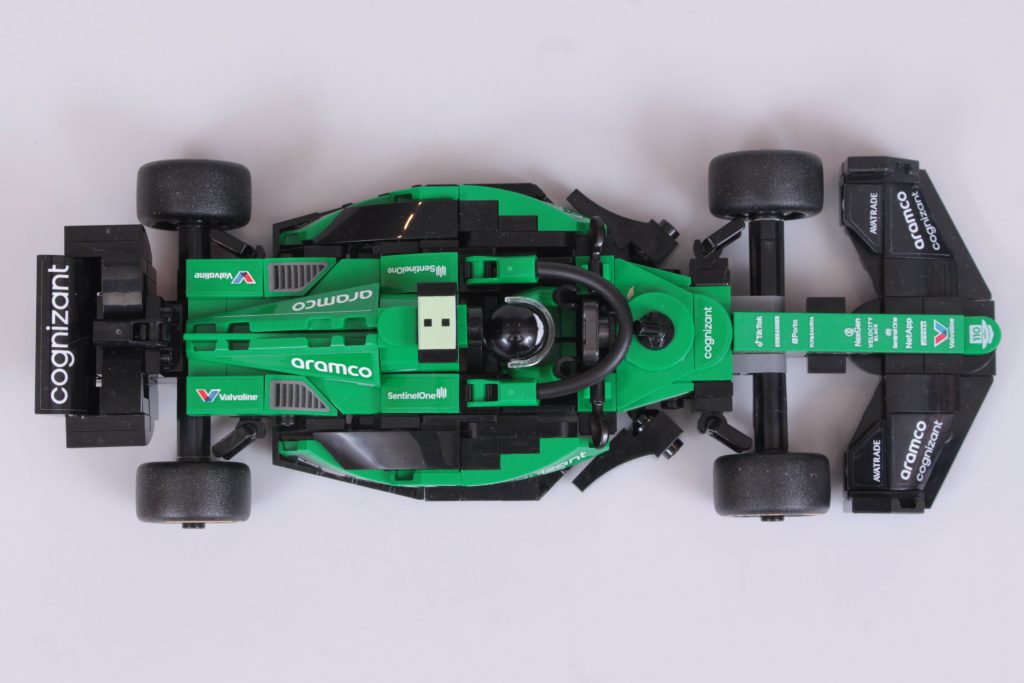 LEGO Speed Champions 76925 Aston Martin Safety Car AMR23 critique 6 1024x683