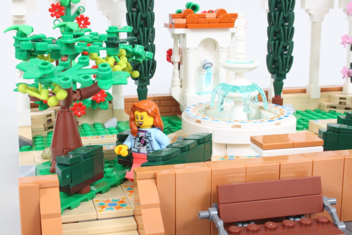 lego 10359 fountain garden modular rebuild review 7 1200x800