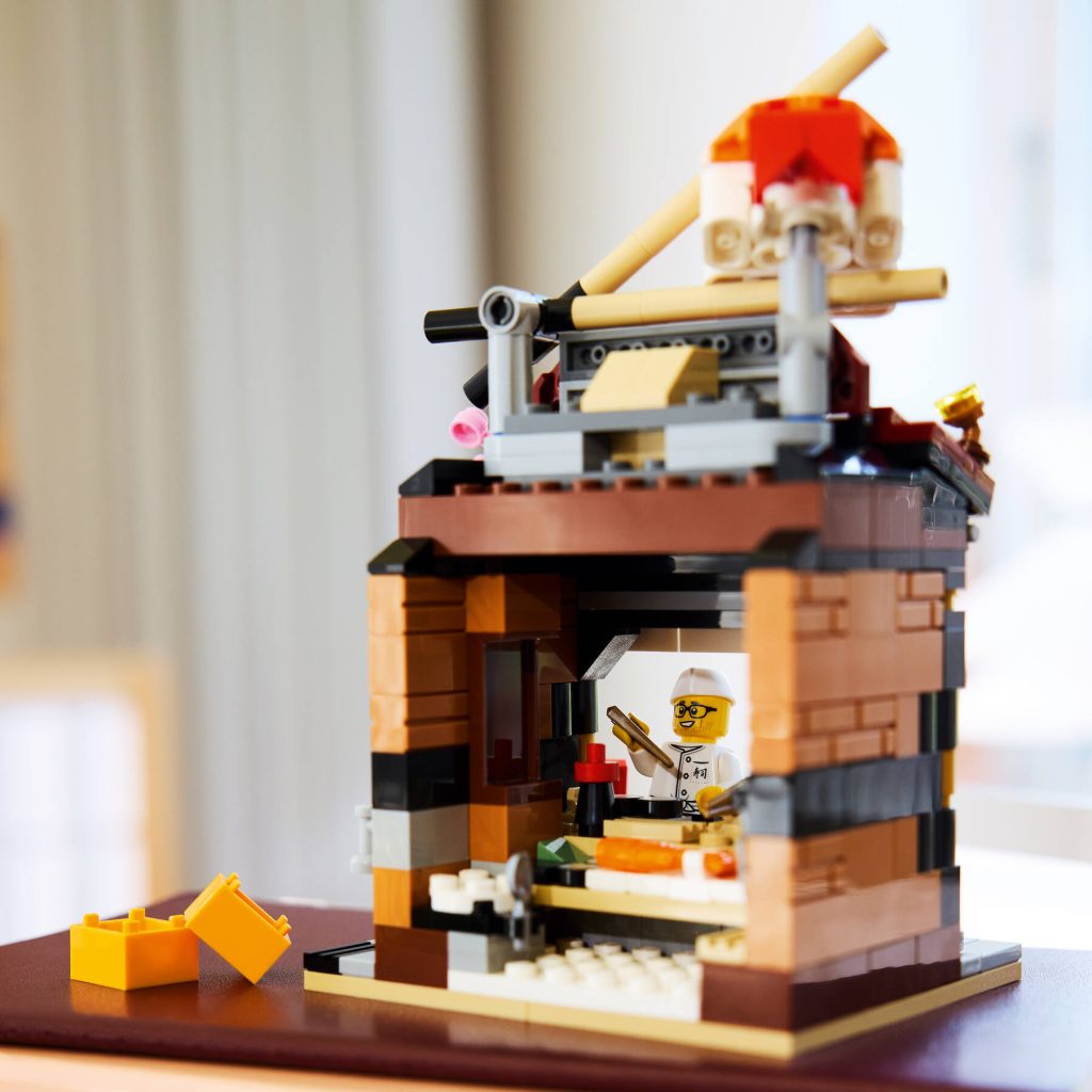 lego 40906 lifestyle 2 1024x1024