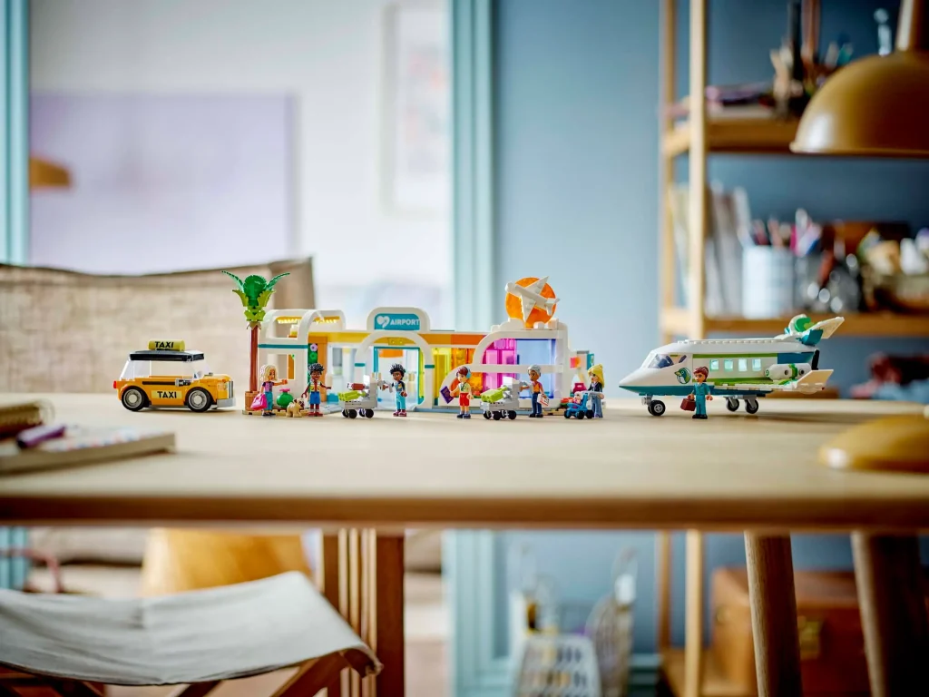LEGO Friends LEGO Friends 42656 Heartlake City Airport and Airplane 12 1024x768