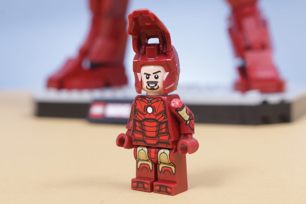 LEGO Marvel 76344 Iron Man Mark 3 Collectors Edition review 77 1200x800