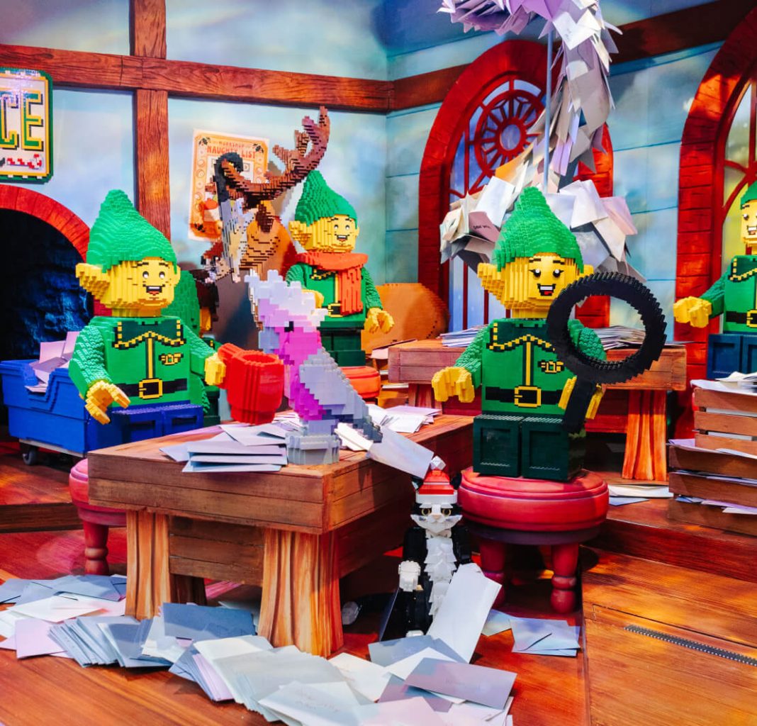 LEGO Myer Christmas Window 4 1068x1024