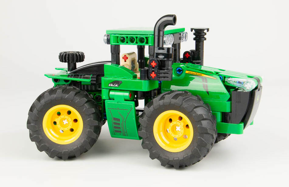 LEGO Technic 42136 John Deere 9620R 4WD Tractor 8