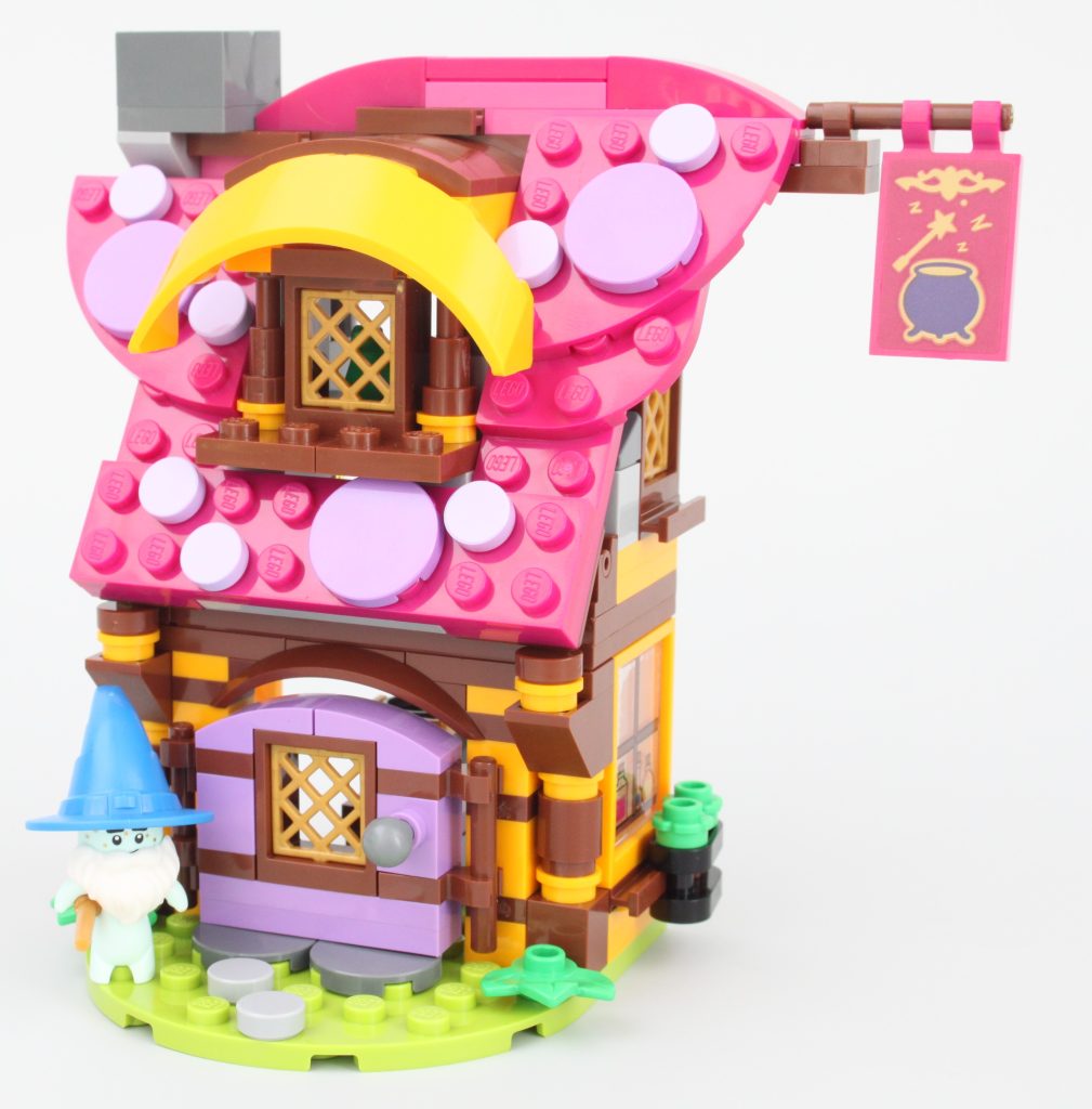 LEGO 40657 Dream Village Dreamzzz review 13 1009x1024