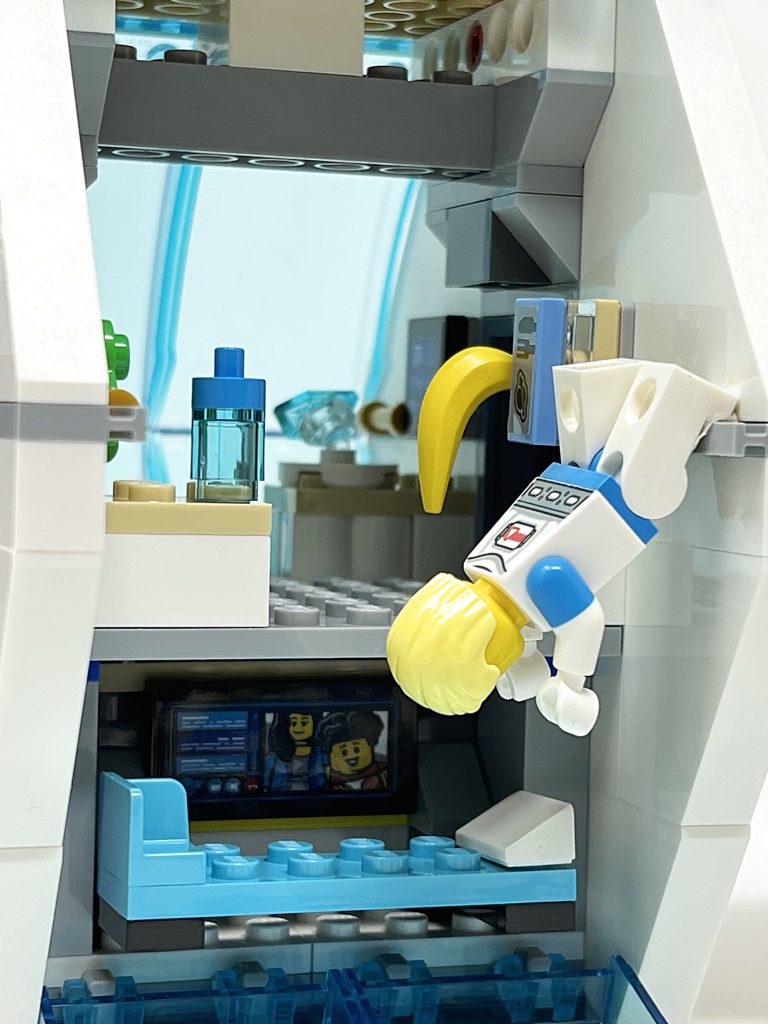 LEGO CITY 60349 Lunar Space Station review 7 768x1024