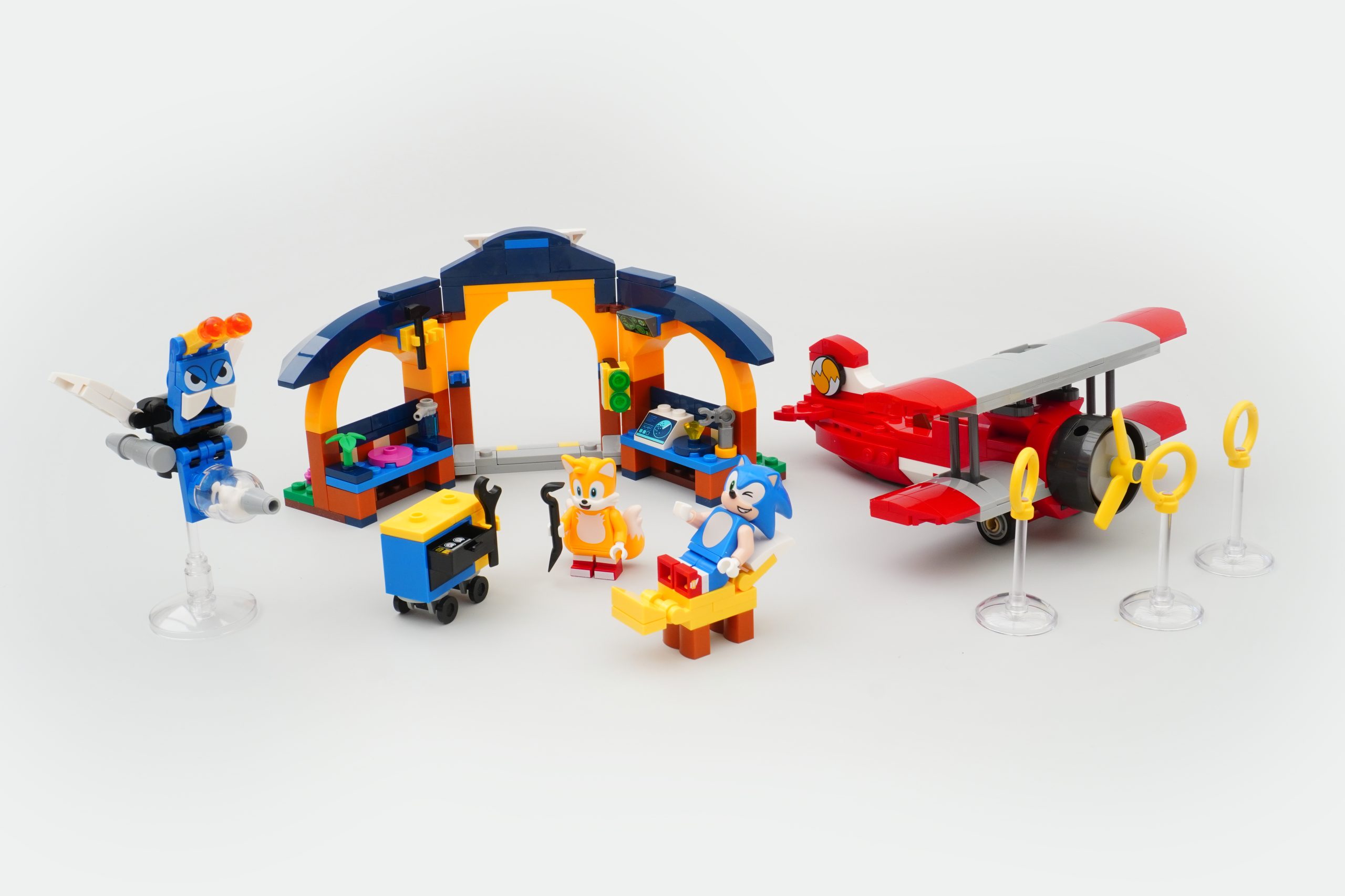 LEGO Sonic the Hedgehog 76991 Tails Workshop and Tornado Plane review 26 scaled