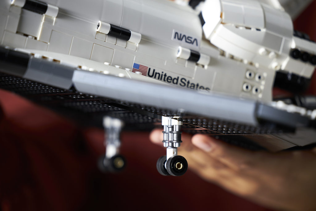 LEGO NASA Space Shuttle Discovery 10