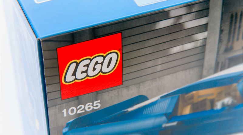 Unboxing LEGO Creator Expert 10265 Ford Mustang