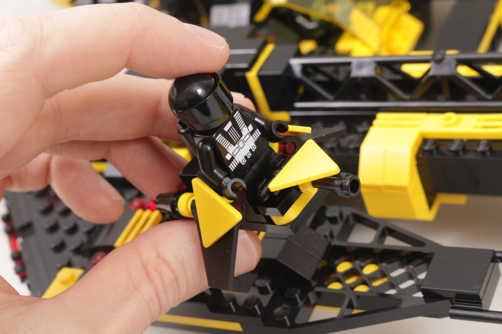 LEGO Icons 10355 Blacktron Renegade review 14 1024x683
