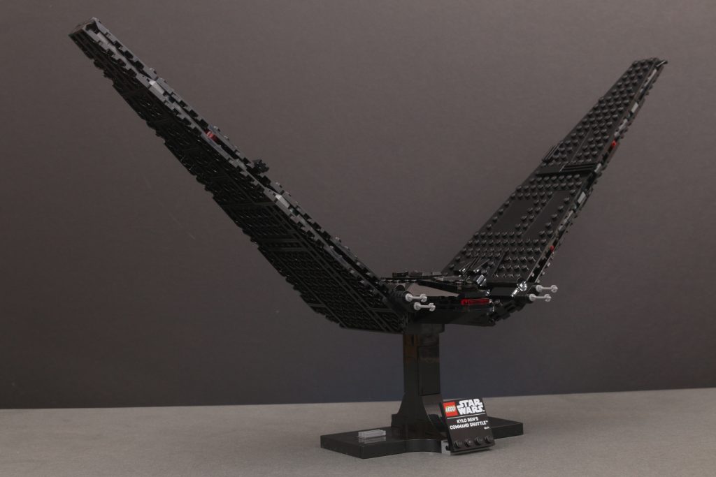 LEGO Star Wars 75406 Kylo Rens Command Shuttle review 11 1024x683