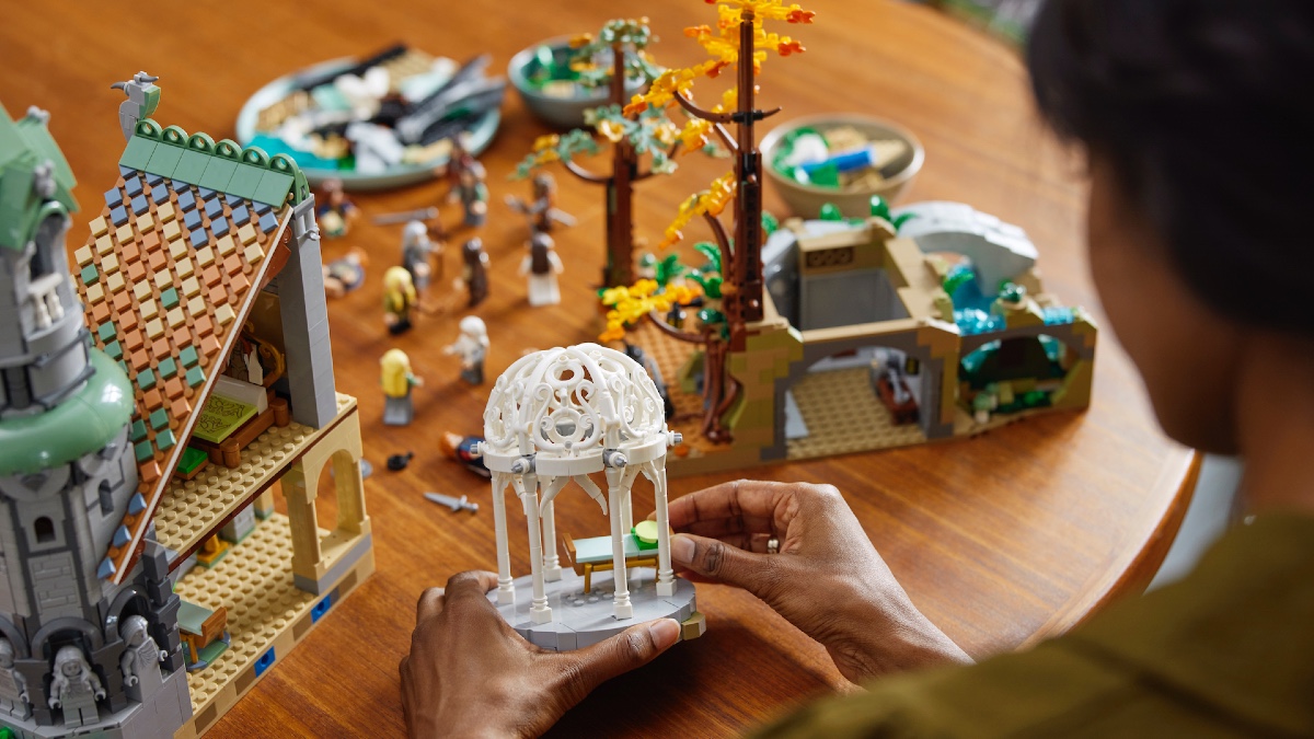 LEGO's ad showcases the scale of 10316 The Lord of the Rings: Rivendell