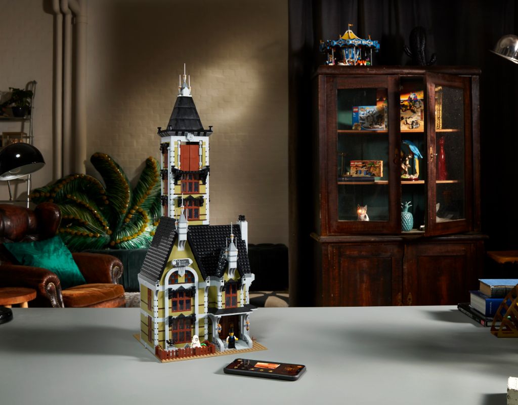 LEGO 10273 Haunted House 31