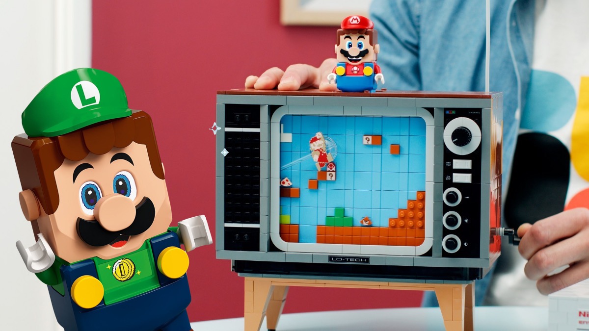 Does LEGO Luigi work with 71374 Nintendo Entertainment System?