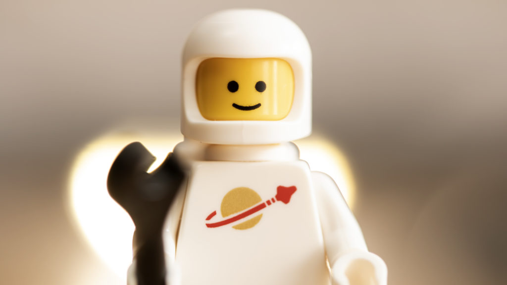 LEGO ICONS 10497 Galaxy Explorer 19 1024x576