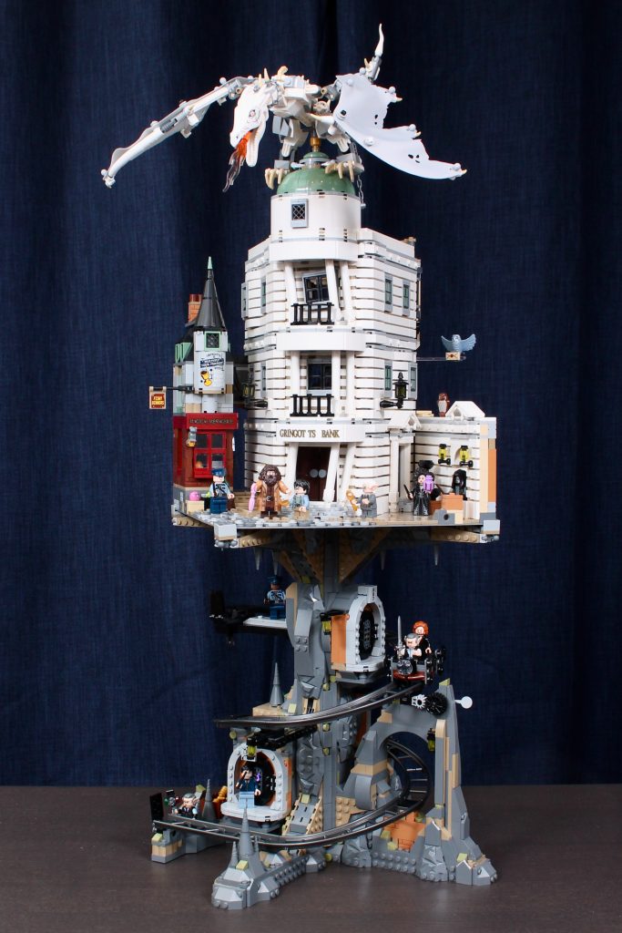 LEGO Harry Potter 76417 Gringotts Wizarding Bank Collectors Edition review 2 683x1024