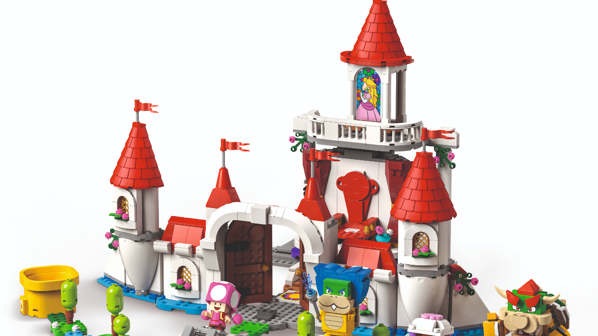 Three things we wanted to see that are in the new LEGO Super Mario Peach's Castle