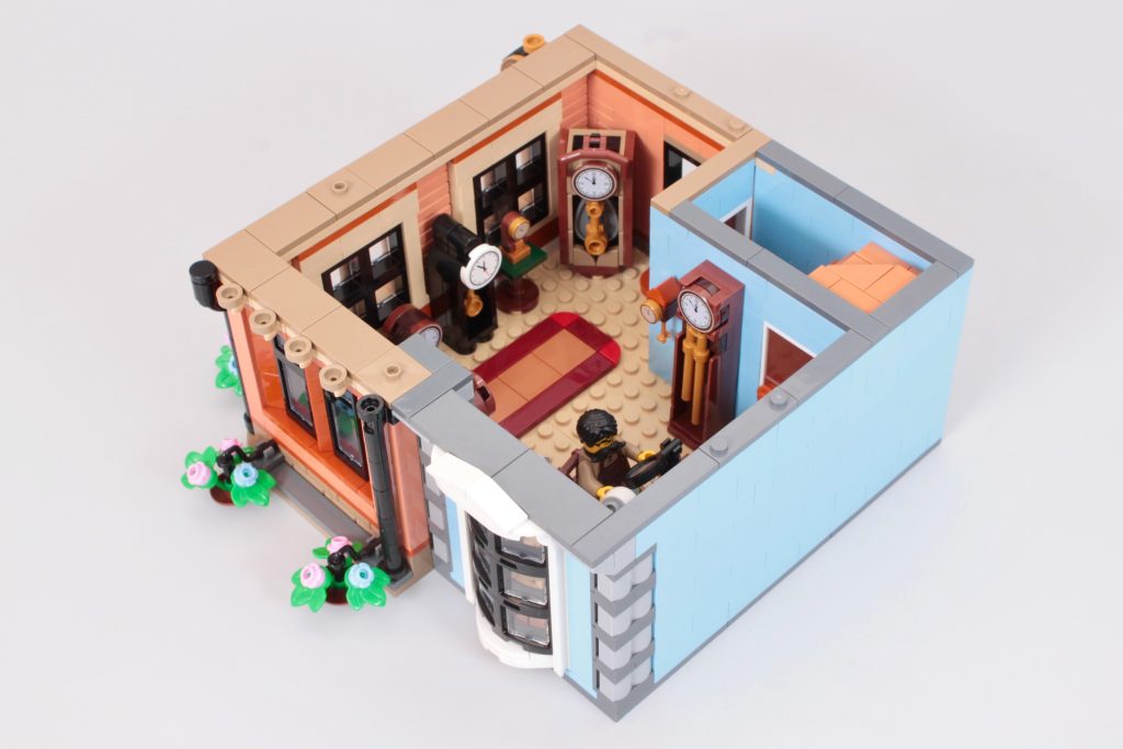 LEGO Icons 10350 Tudor Corner review 34 1024x683